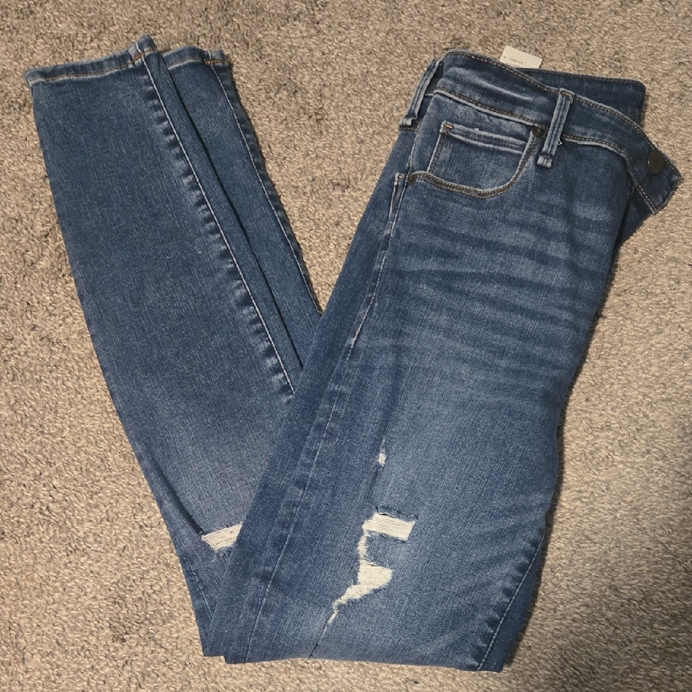 Abercrombie & Fitch Blue Distressed Skinny Jeans